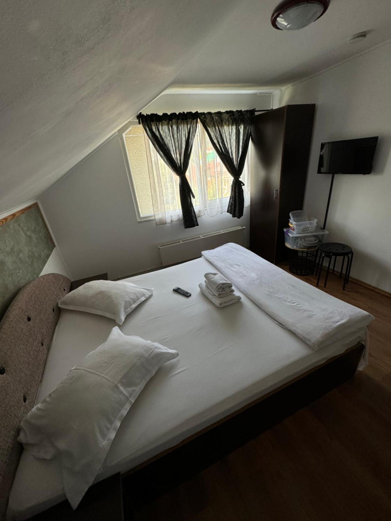 Casa David Hotel บุชเตนี ภายนอก รูปภาพ